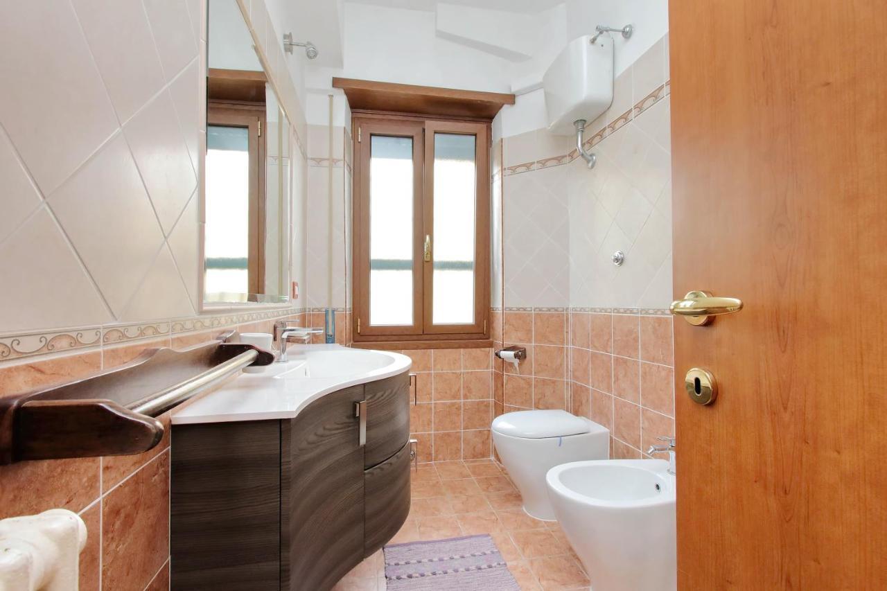 Gianicolense 111 Apartment Rome Bagian luar foto